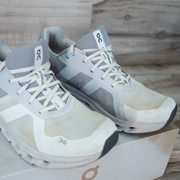 On Cloud Runner Womens running shoe - Picture 3 of 11